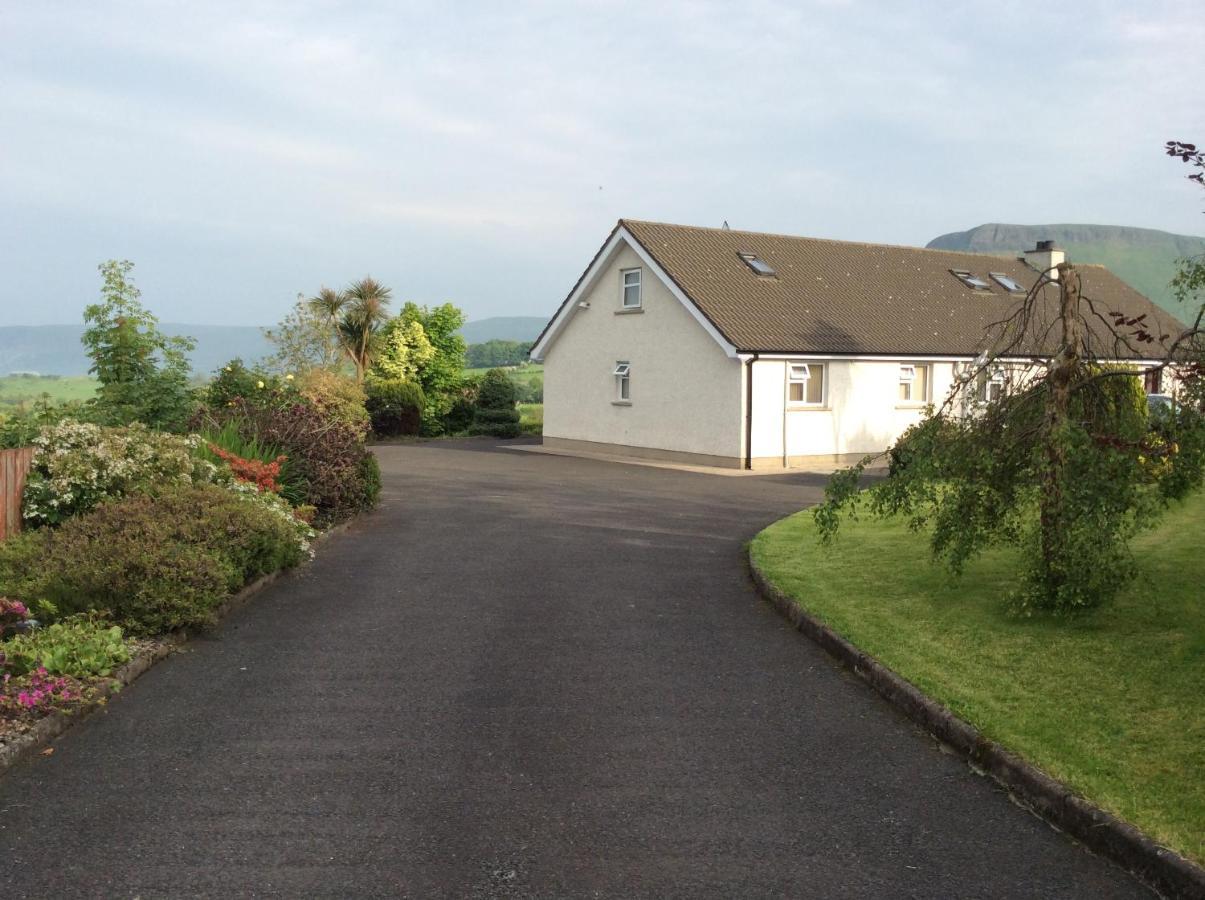 Garron View Bed and Breakfast Cushendall Eksteriør billede